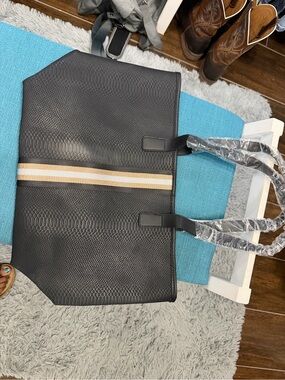 Black Textured Tote with Beige Stripe - Women's Carryall